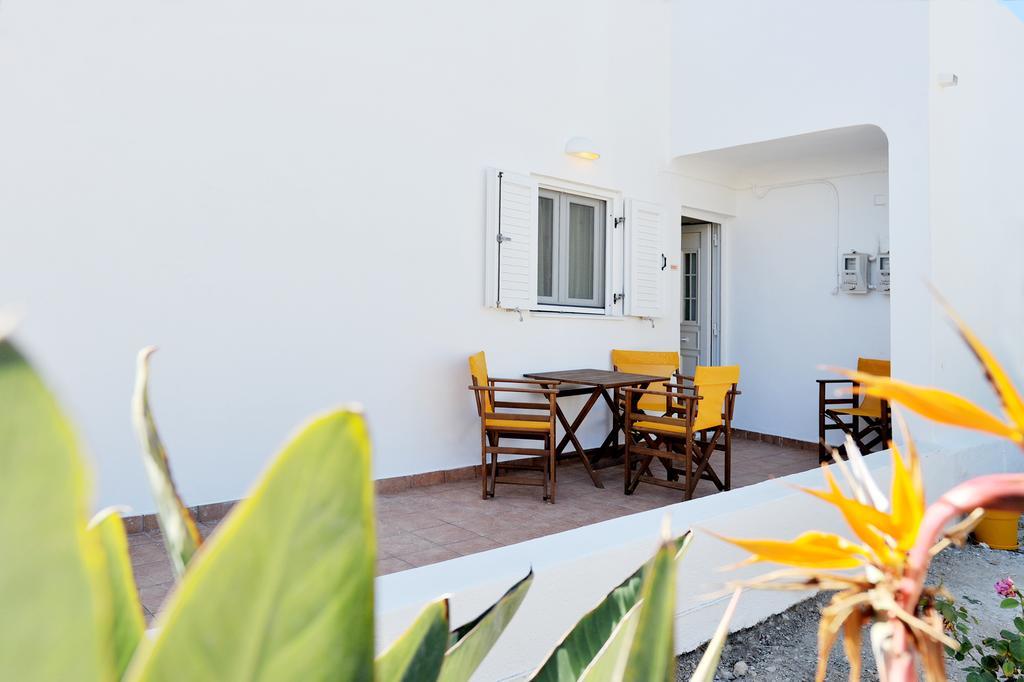 Tsakanos Apartments Adamantas  ภายนอก รูปภาพ