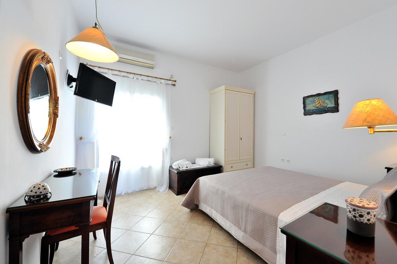 Tsakanos Apartments Adamantas  ภายนอก รูปภาพ